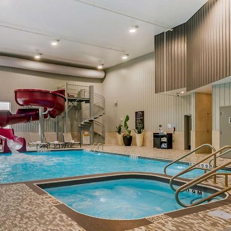 Best Western Plus Dauphin Exterior photo