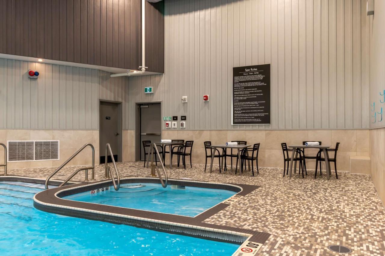 Best Western Plus Dauphin Exterior photo